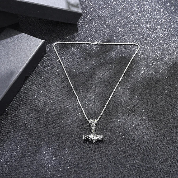 Colar Masculino Mjolnir Viking - Estilo e Poder