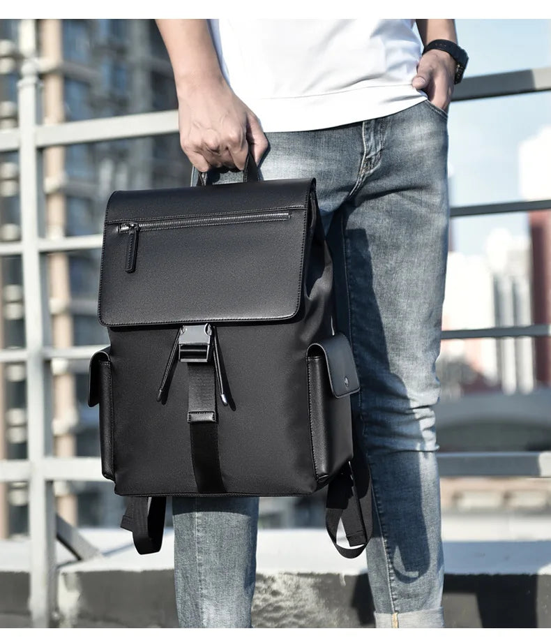 Mochila de Couro Masculina com Grande Capacidade e Estilo Clássico
