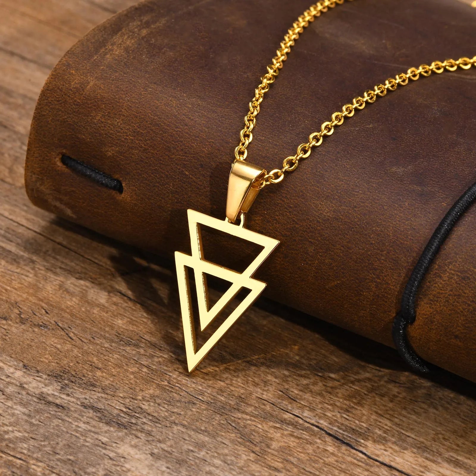 Colar Masculino Geométrico Duplo de Aço Inoxidável