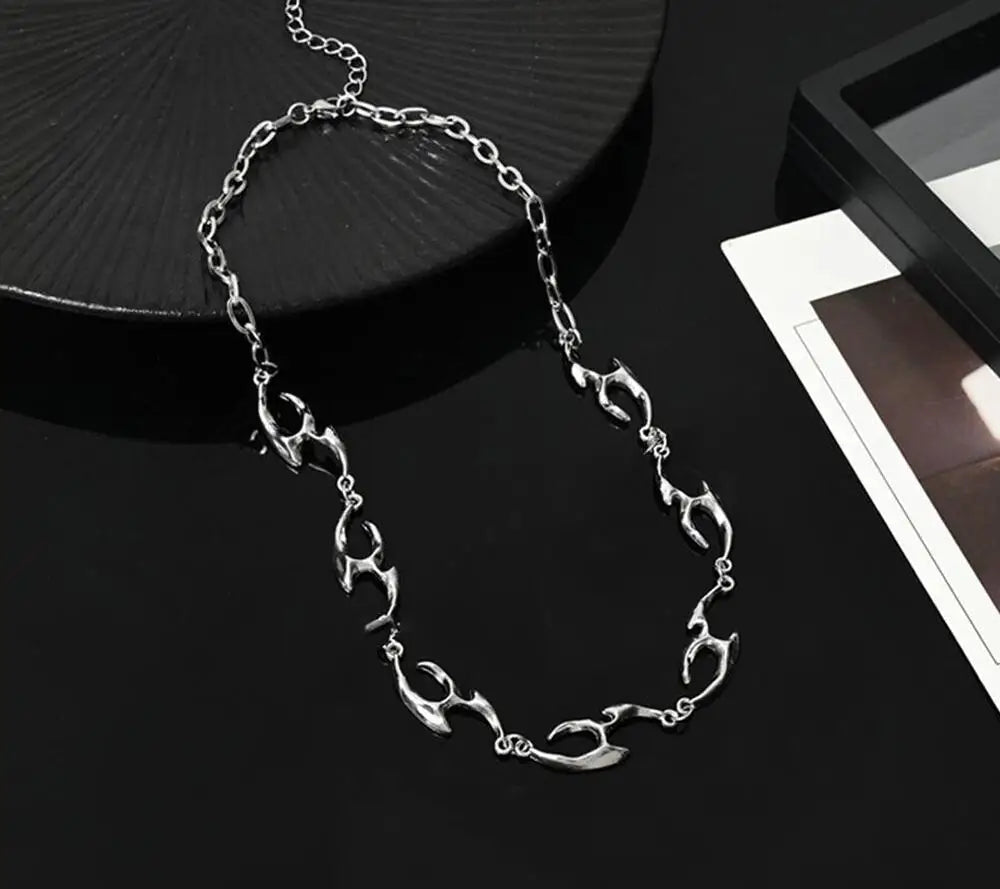 Colar Irregular de Aço Titânio Unissex - Luxo e Estilo