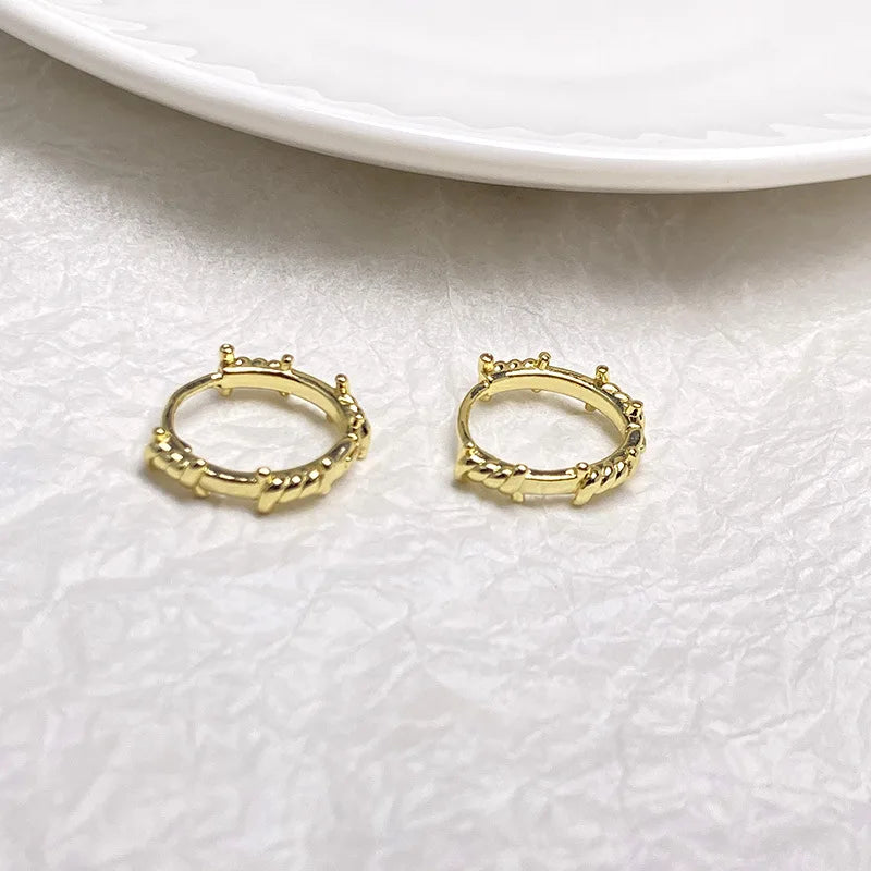 Brincos de Argola Punk Prateados com Espinhos