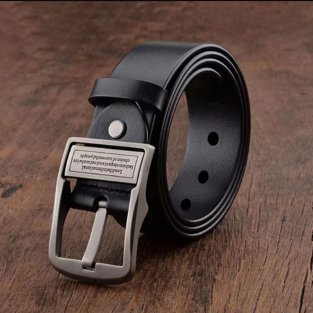 Cinto Masculino de Couro com Fivela de Metal Elegante