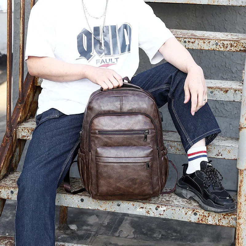 Mochila Masculina de Couro PU com Carregamento USB