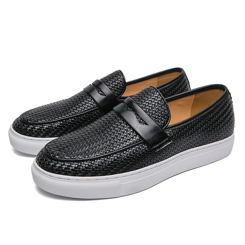 Mocassins Masculinos de Couro com Padrão Tecido